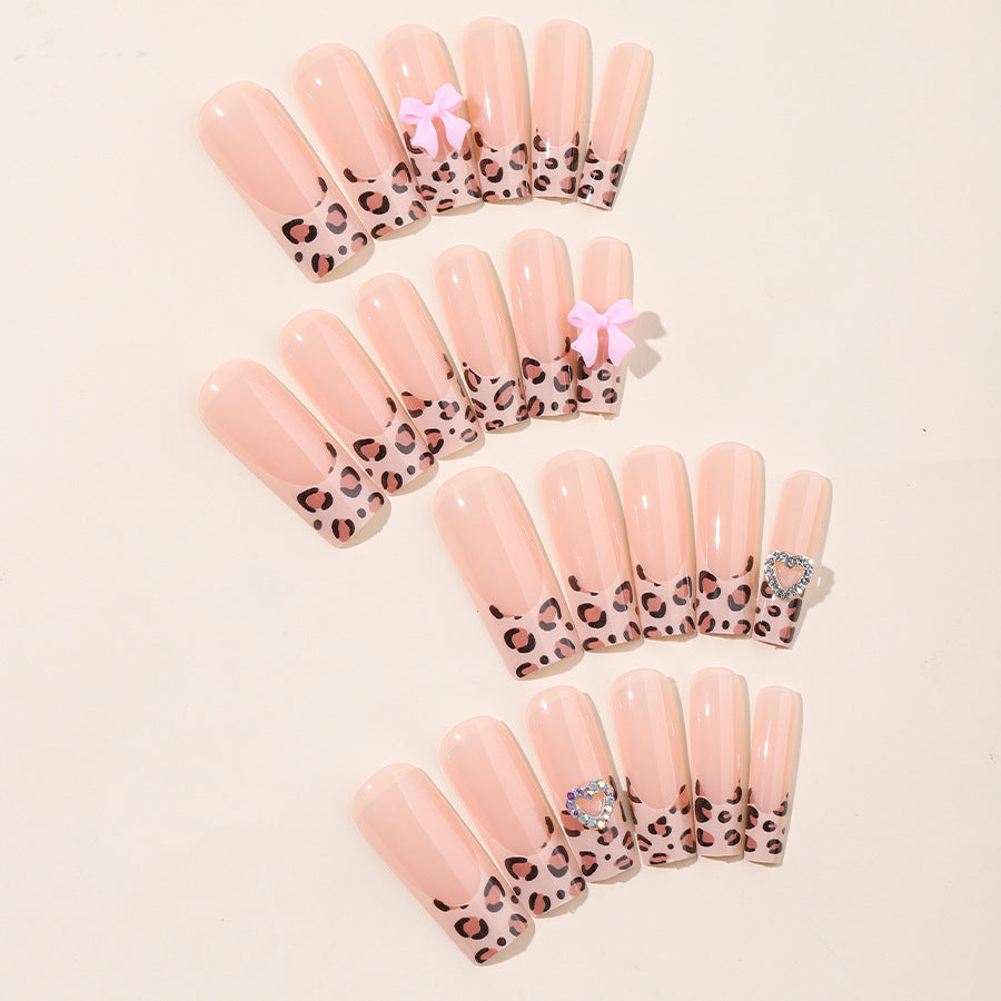 Artistic Press-On Nail Kit with Charming Leopard and Bow Designs kalsten