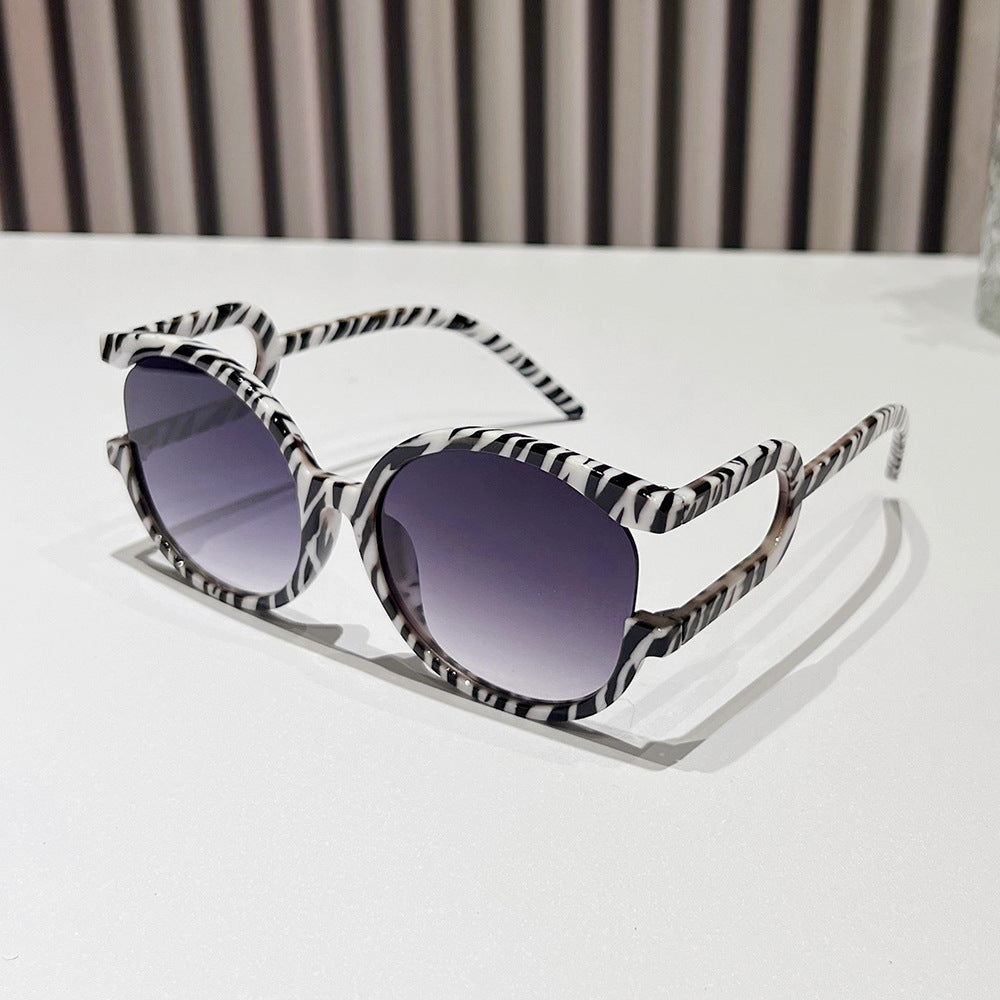 Avant-Garde Circular Frame Sunglasses Kalsten