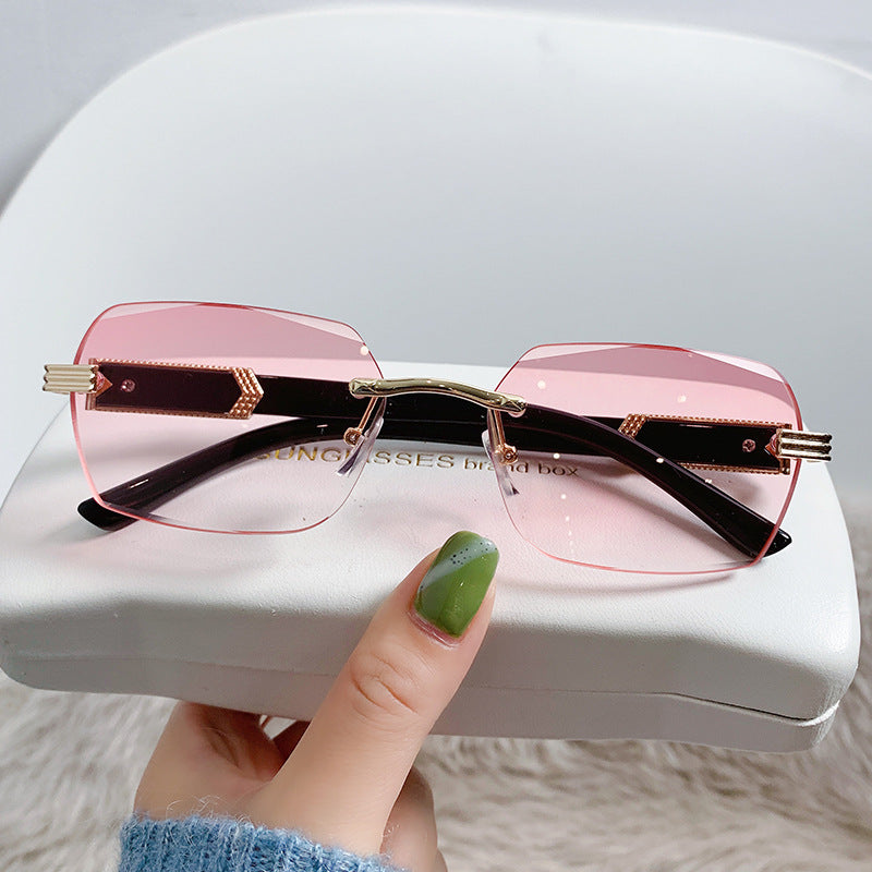 Avant-Garde Luxury Shield Sunglasses Kalsten