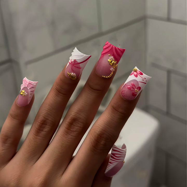 Floral Design Press-On Nail Extensions Kalsten