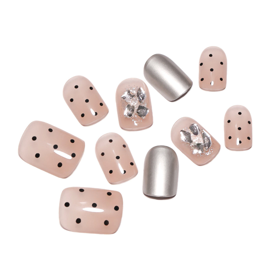 Artificial nail extensions with elegant accent decoration Kalsten