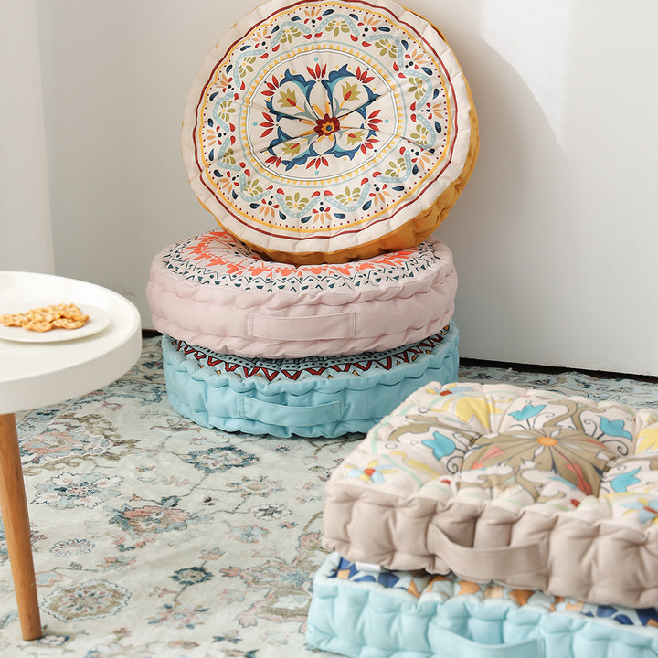 Round seat cushion with mandala print, thickly padded floor seating mat and carrying handle Kalsten