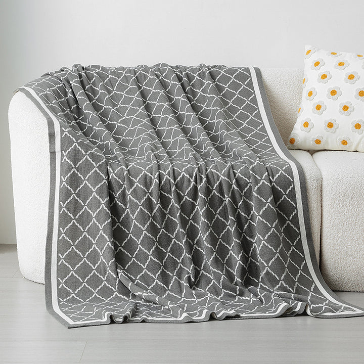 Ladies cuddle blanket with zigzag pattern Kalsten
