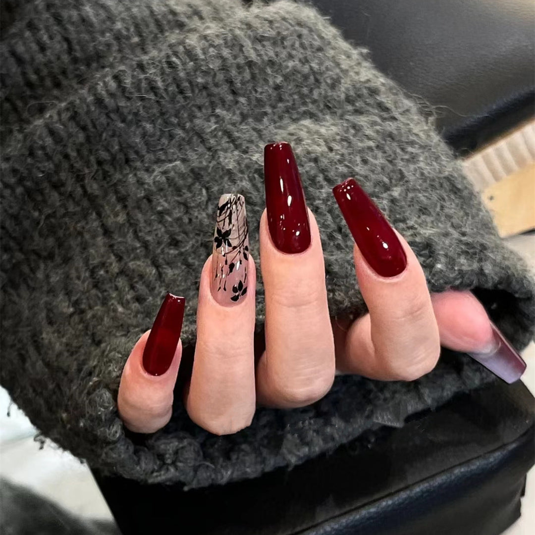 Artificial nails with elegant black and white patterns Kalsten