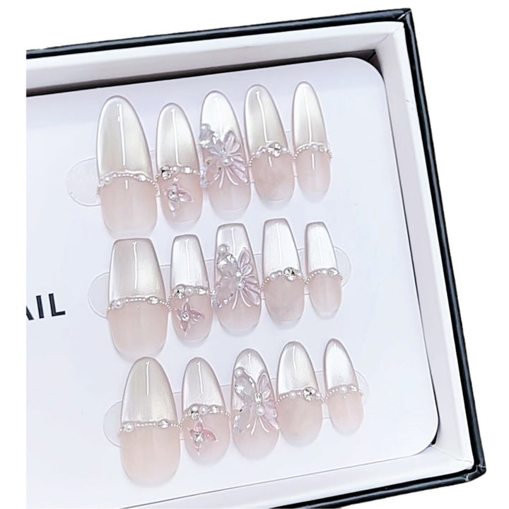 Luxury Floral-Design Press-On Nail Set Kalsten