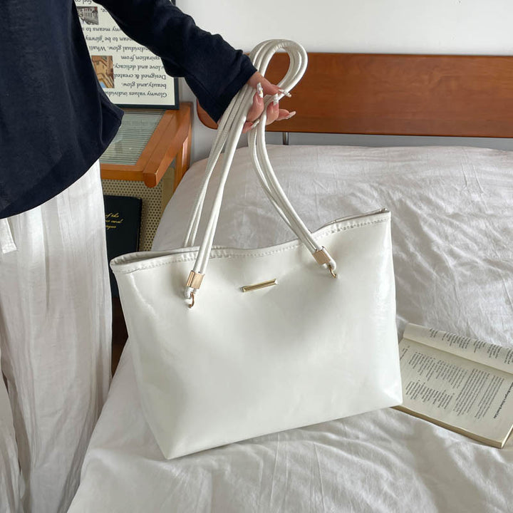 Elegant Glossy Handbag