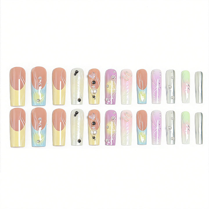 Artificial nail set with elegant floral and sparkling accents Kalsten