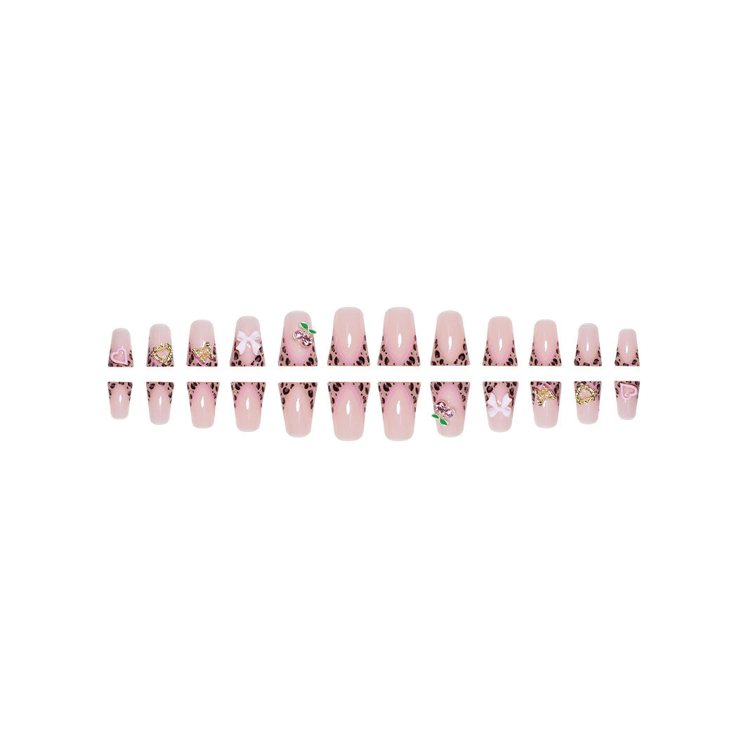 Artistic Nail Art Kalsten