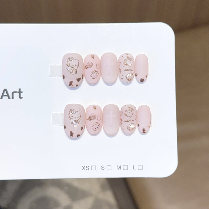 Nail art set with playful Hello Kitty motif Kalsten