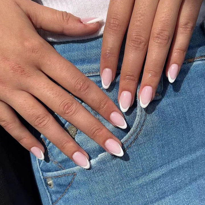 Elegant Nail Art with French Tips Kalsten