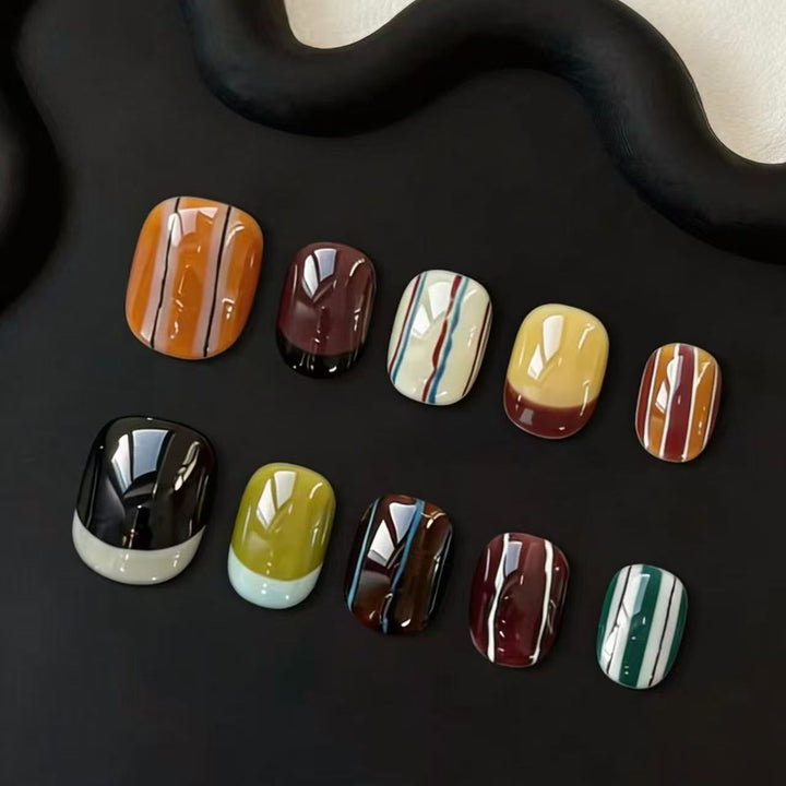 Artistic Cat-Themed Press-On Nail Art Set Kalsten