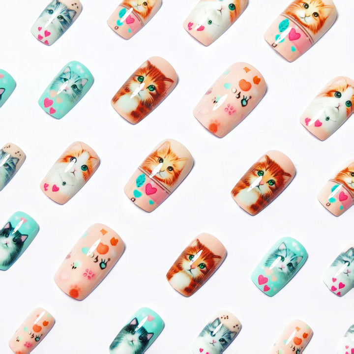 Cat-Themed 3D Nail Art Kalsten