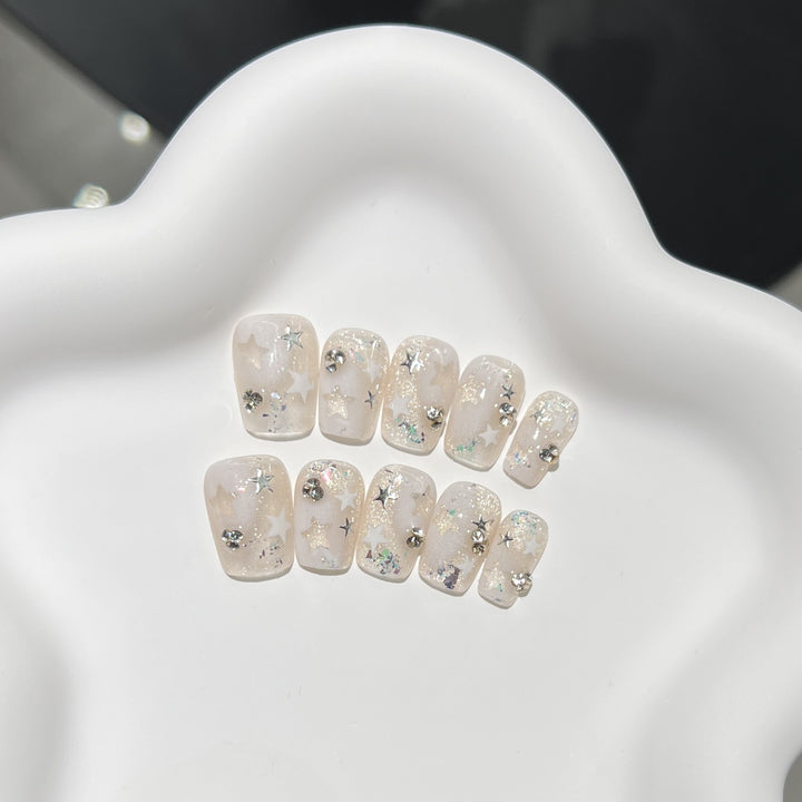 Decorative Star-Accent Press-On Nail Set Kalsten