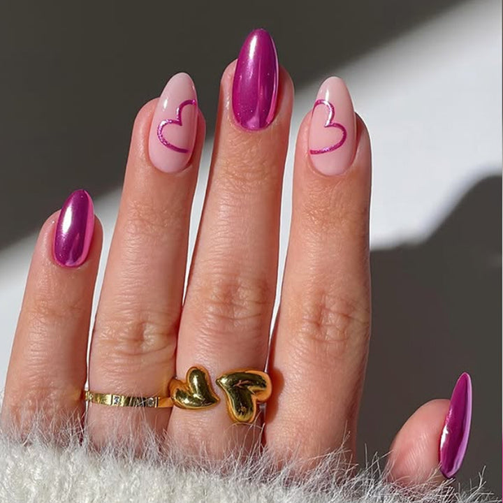 Artificial nail set with romantic heart design and glamorous accents Kalsten