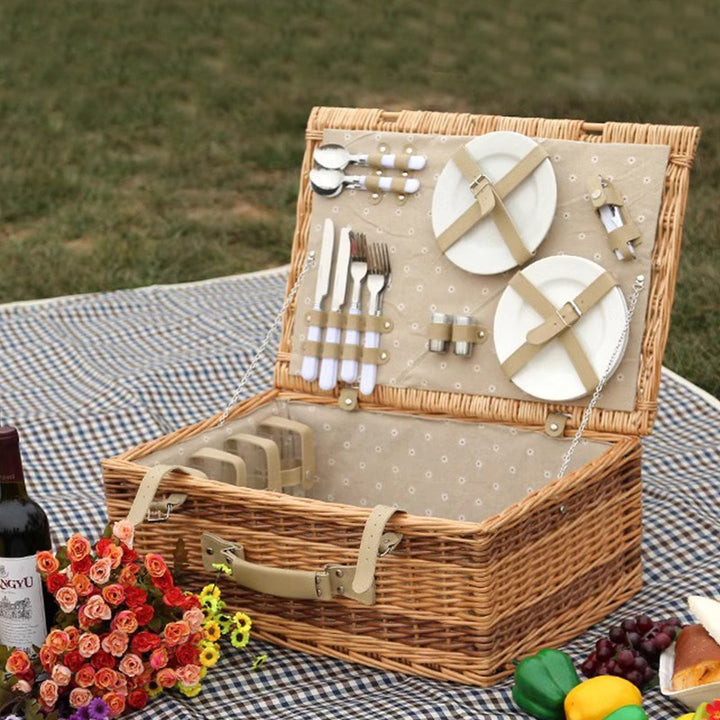Rustic picnic basket with dish set Kalsten