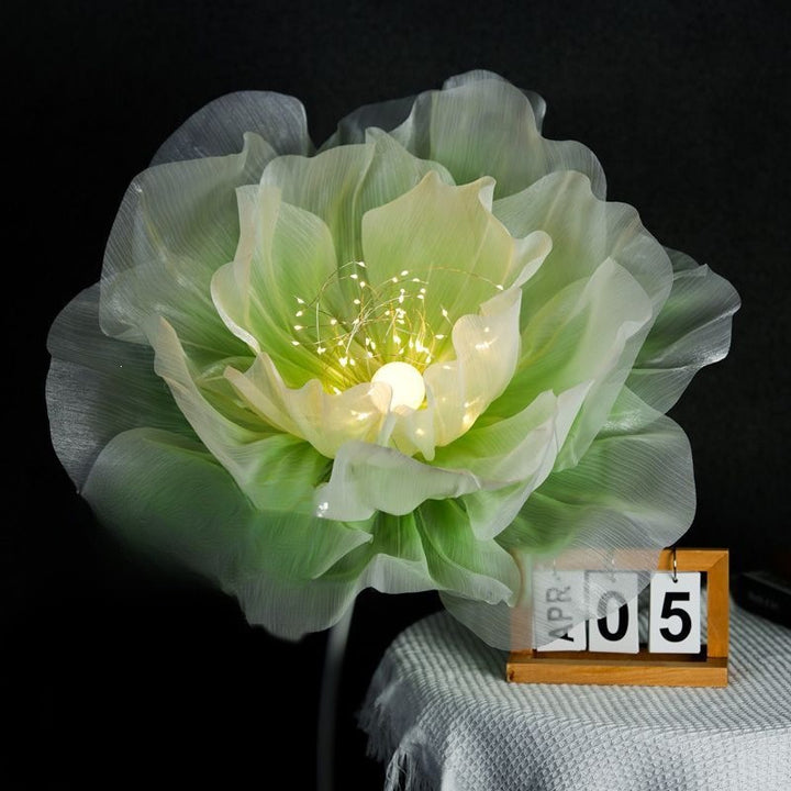 Decorative LED Flower Lamp