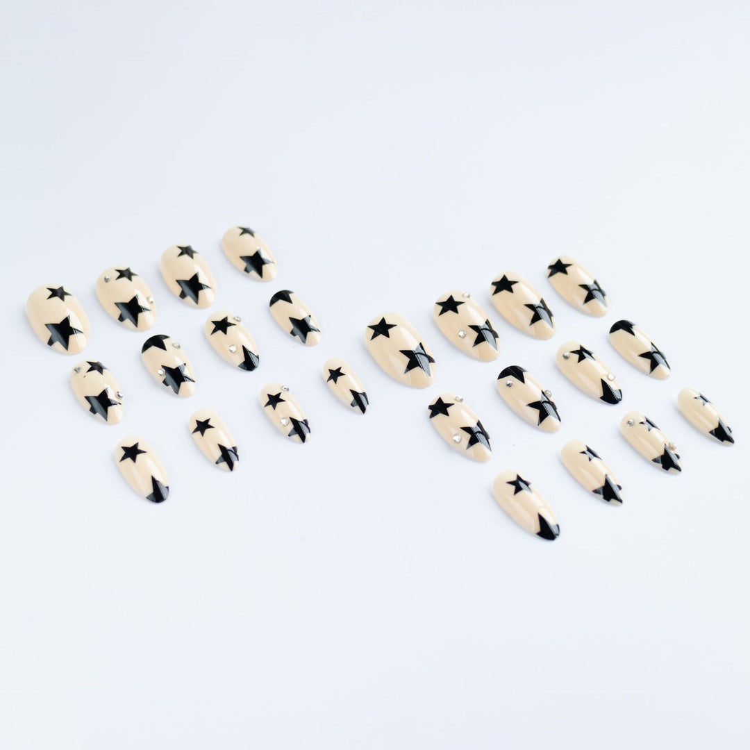 Glamorous Star Shaped Nail Art