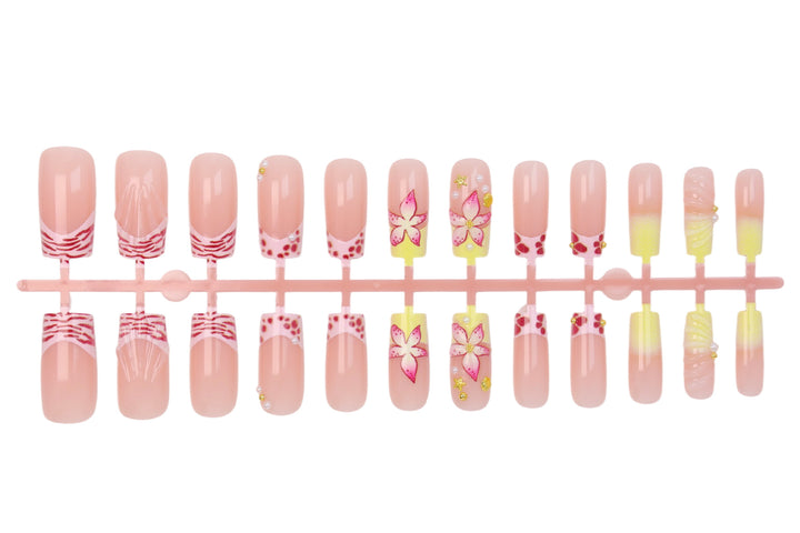 Nail art set with floral accents and glitter decorations Kalsten
