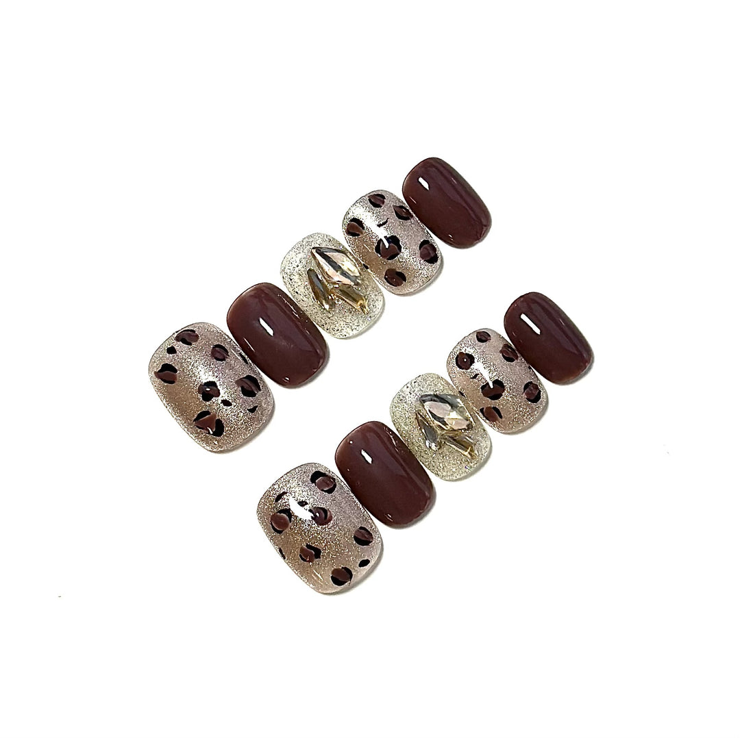 Chic Leopard Print Press-On Nail Set