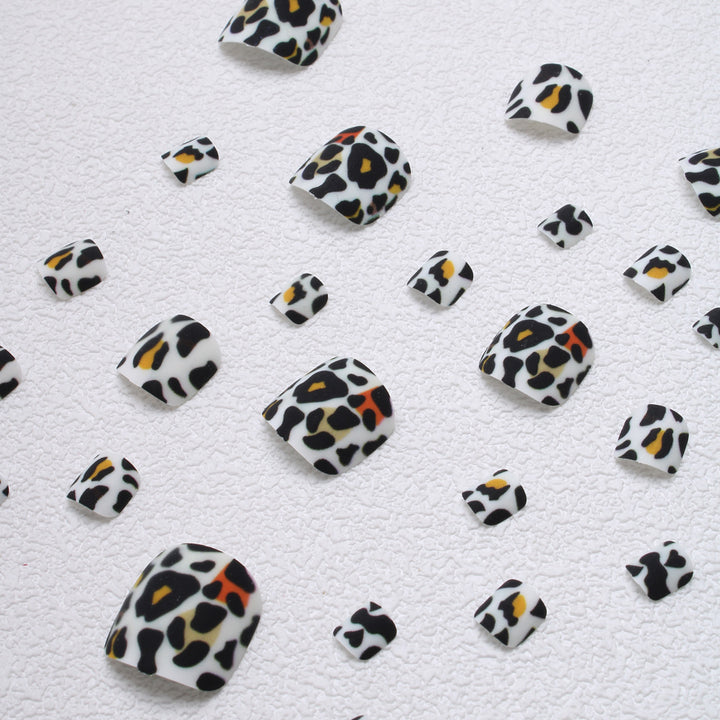 Playful Leopard Print Press-On Nails Kalsten
