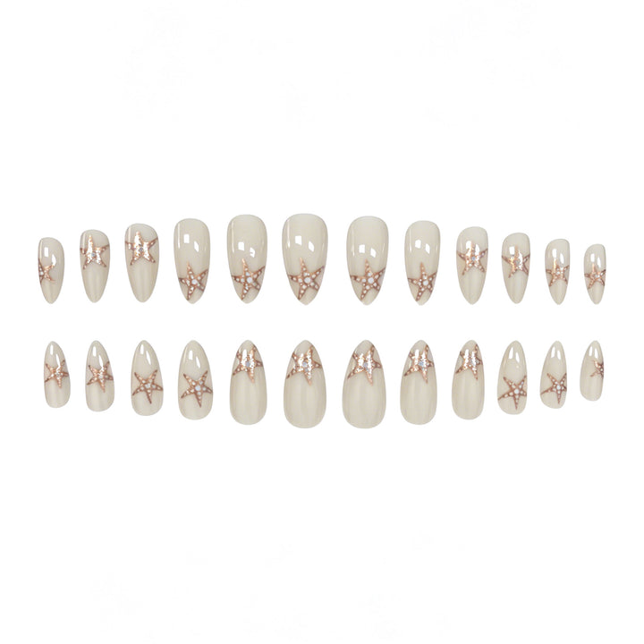 Elegant Starfish-Embellished Nail Art Kalsten