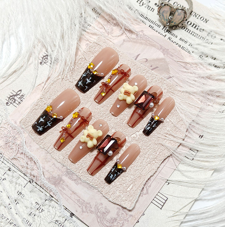 Artificial nails with decorative 3D embellishments Kalsten