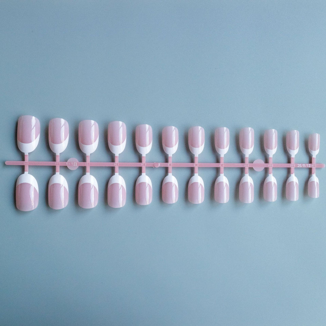 Elegant French Tip Acrylic Nail Art Set
