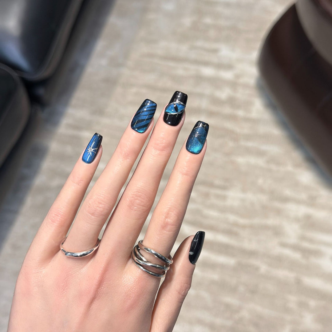 Artistic Galaxy-Inspired Press-On Nail Set Kalsten