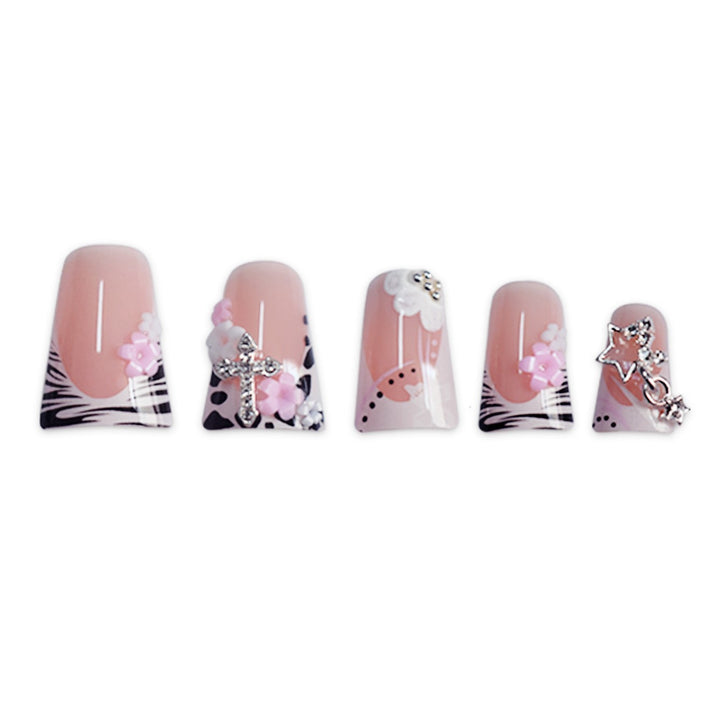 Artistic Nail Art Kalsten