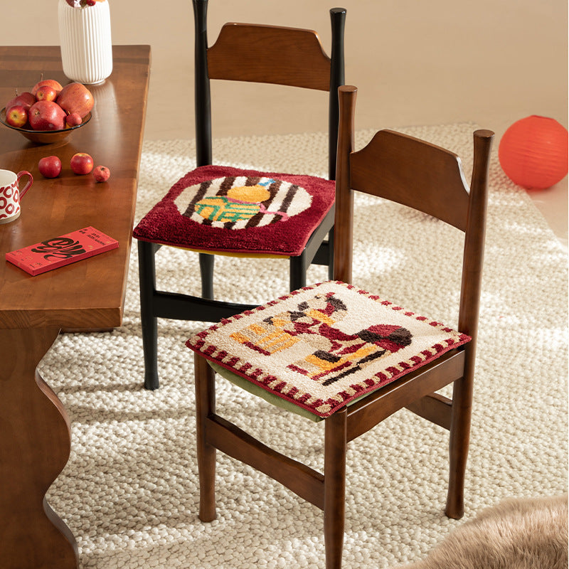 Hand-tufted square decor bath mat with animal motif and non-slip back Kalsten