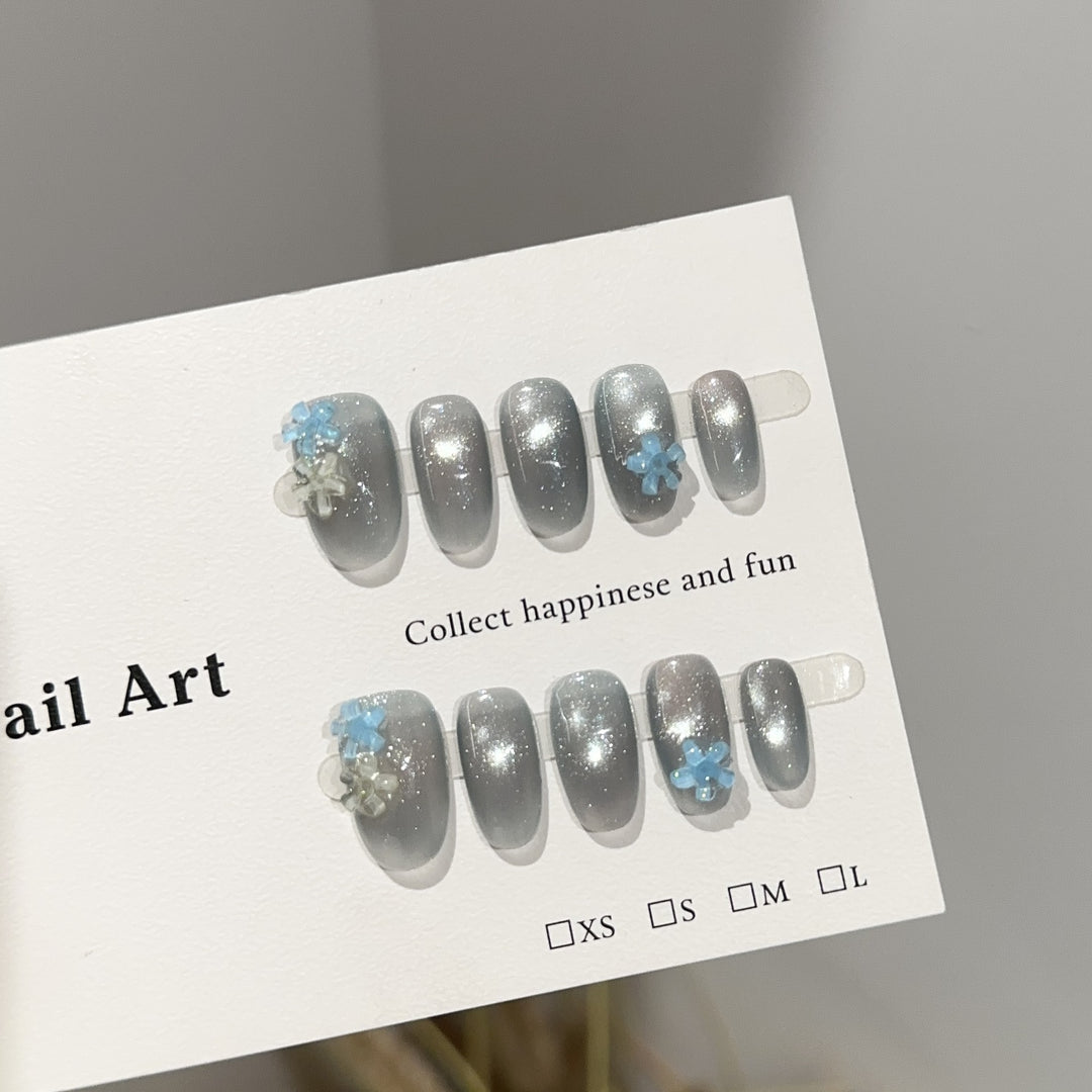 Artistic Glitter Press-On Nail Art