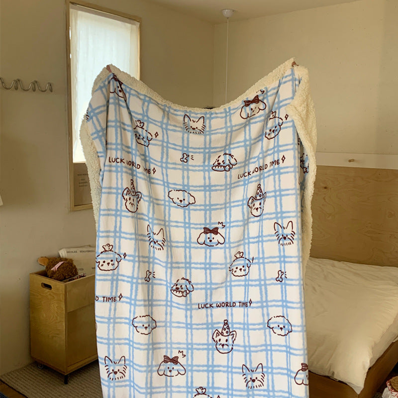 Reversible cuddle blanket with Sherpa fleece, cute dog illustrations and checkered pattern