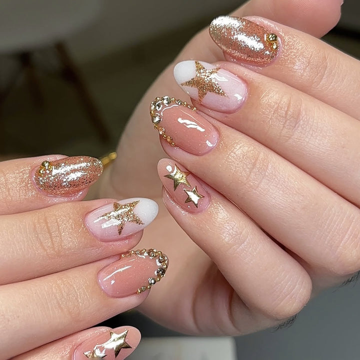 Artificial nail art with playful dots and bows Kalsten