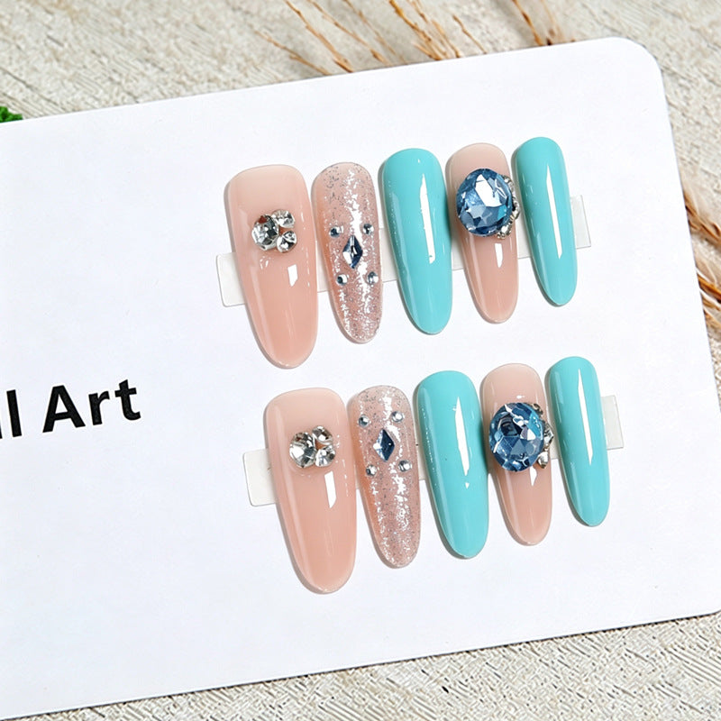 Artificial nail set with glamorous 3D applications and sparkling design Kalsten