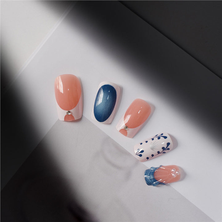 Artistic Decorative Press-On Nail Set Kalsten