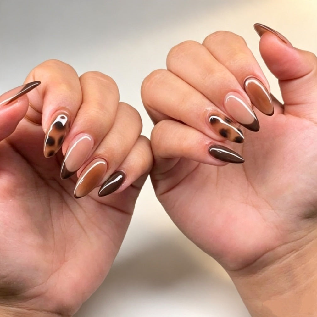 Elegant Artificial Nails with Unique Gradient and High Gloss Finish Kalsten