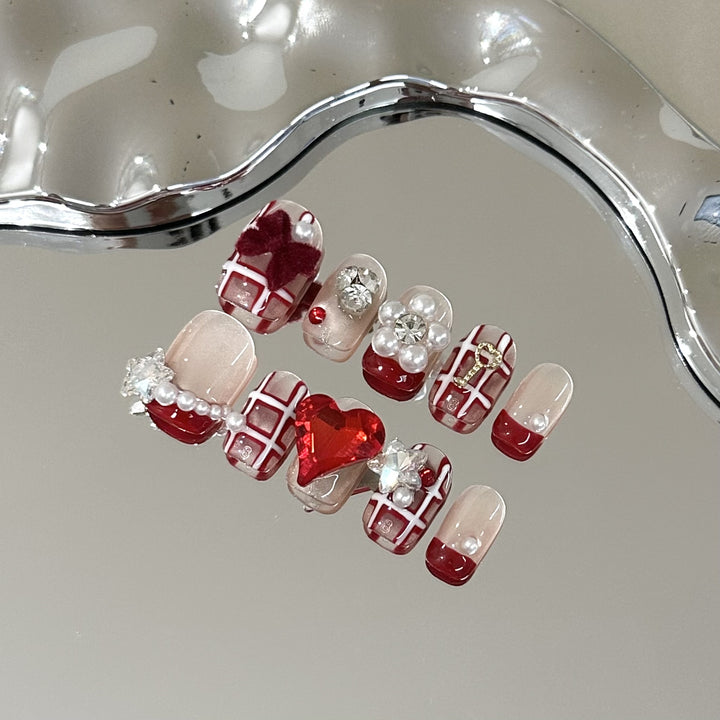 Luxury Themed Press-On Nail Art Set