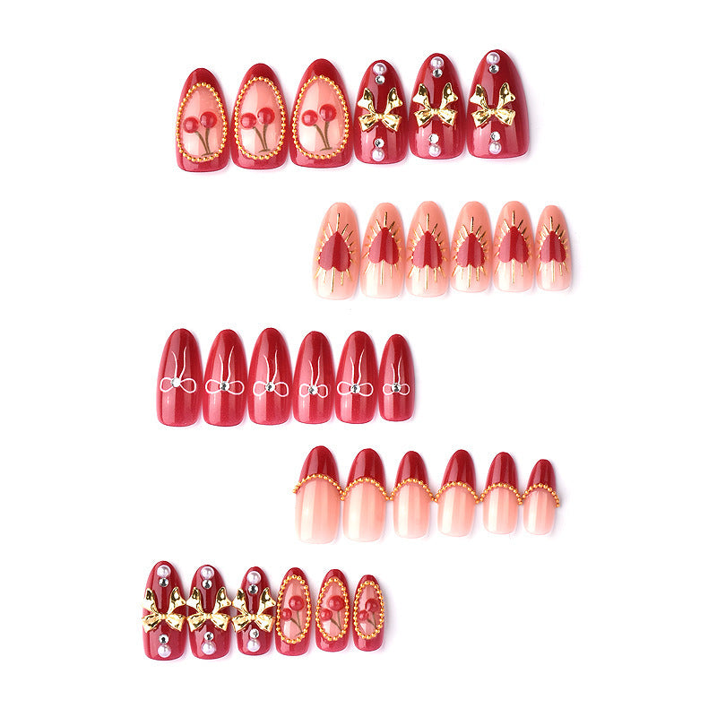 Artificial nails in romantic heart design Kalsten
