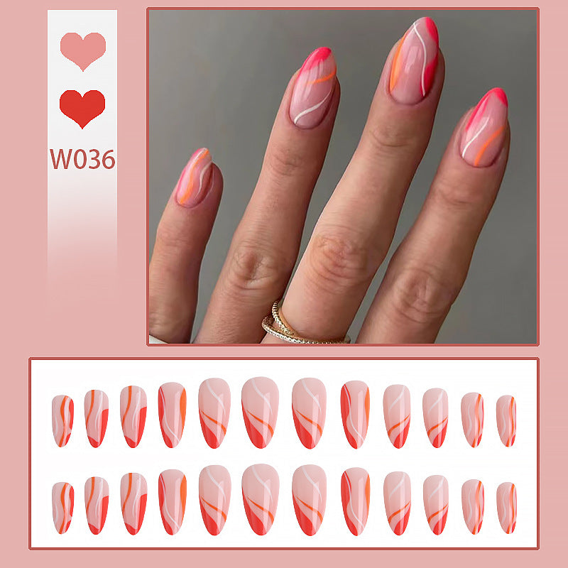 Artful nail tips with curved lines Kalsten
