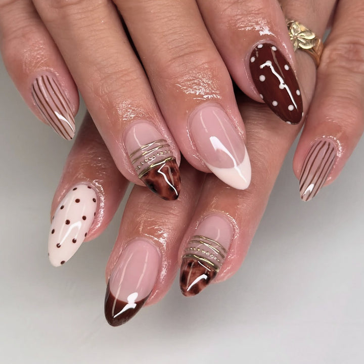 Elegant Stiletto Nails with Creative Glittering Design Kalsten