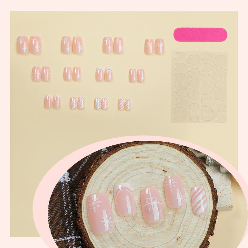 Nail set with elegant floral and striped designs Kalsten