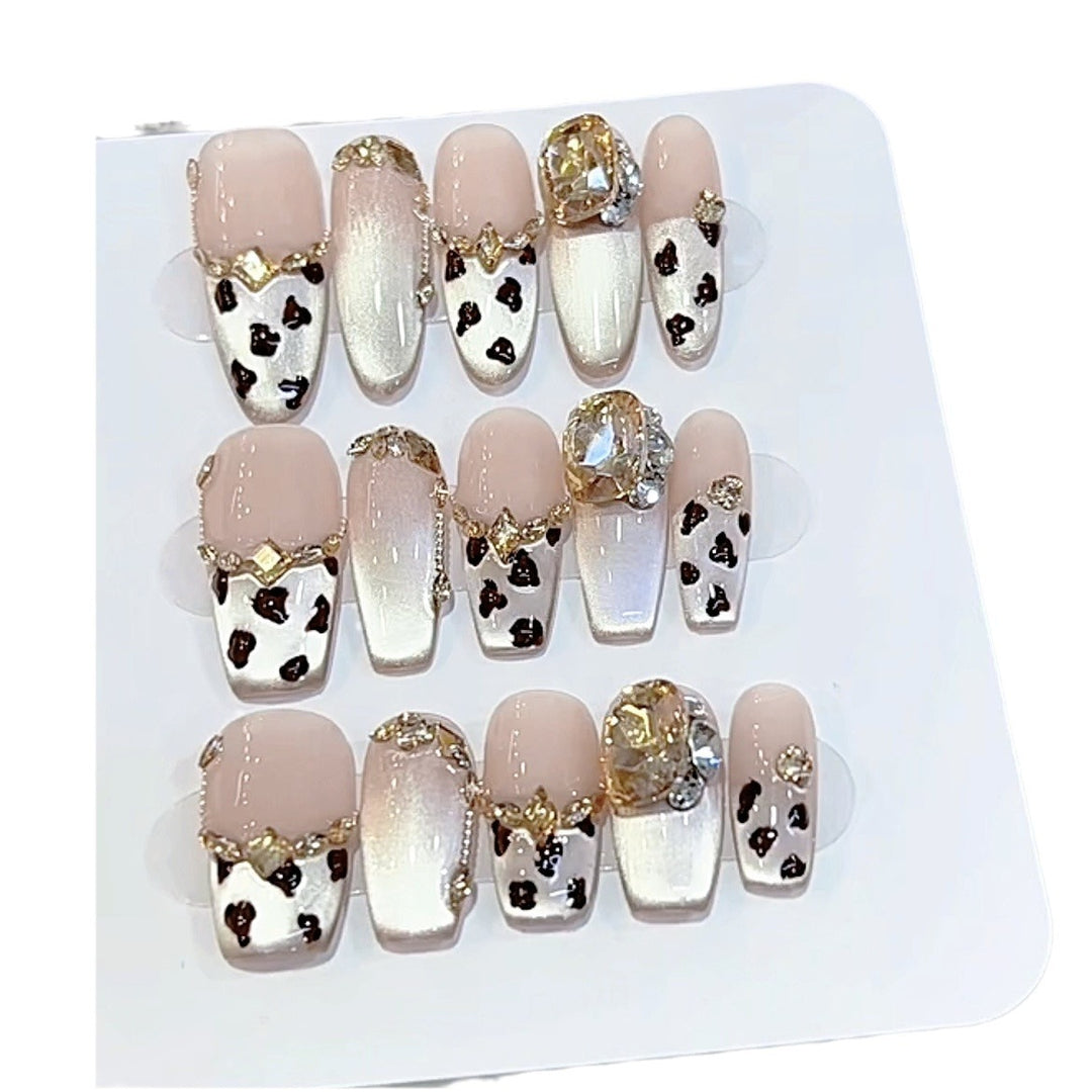 Artistic Press-On Nail Art Set with Luxe Accents Kalsten