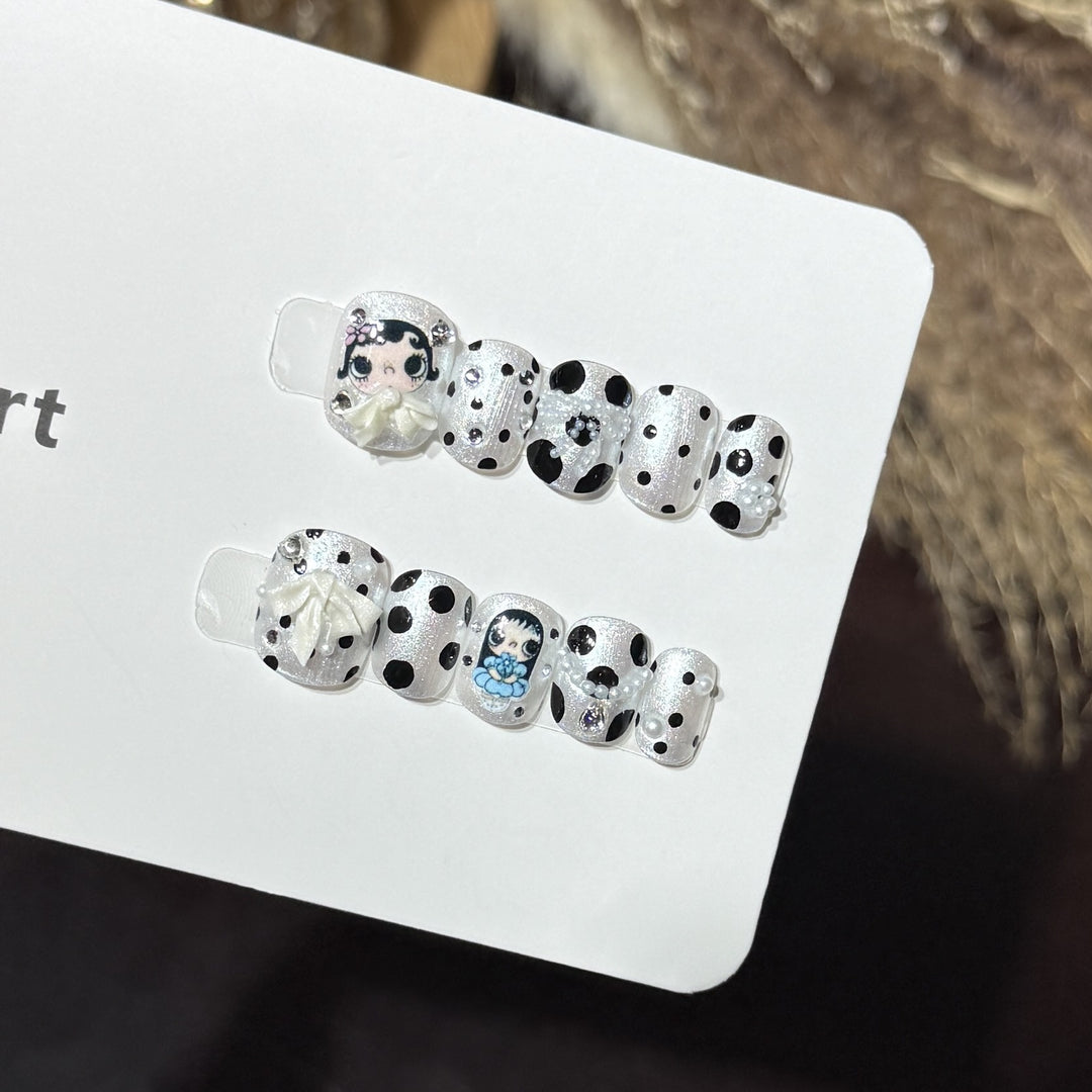 Whimsical Character Press-On Nail Art Set Kalsten