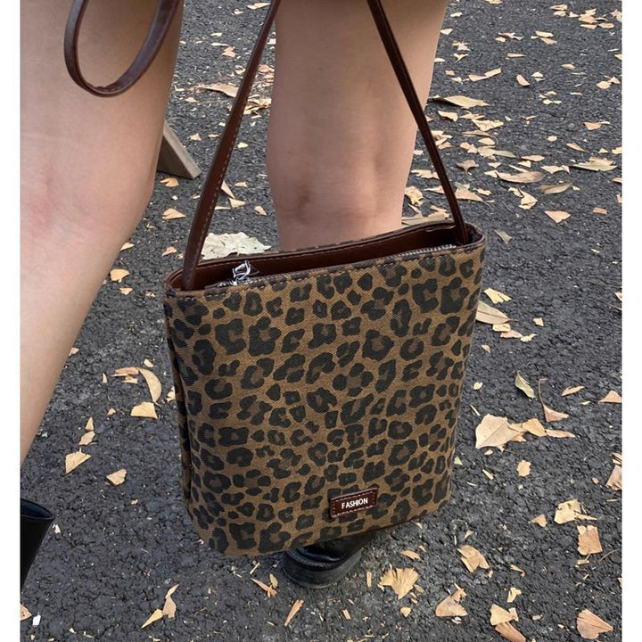 Fashionable Animal Print Crossbody Bag Kalsten
