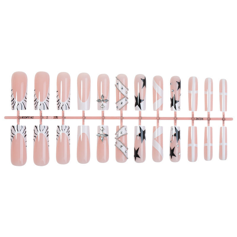Nail art set with floral and modern designs Kalsten