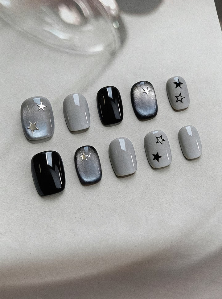 Artistic Press-On Nail Art Set with Star and Grid Designs
