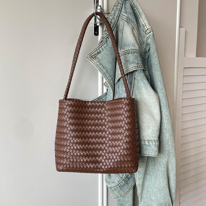 Handcrafted ven Leather Tote Kalsten