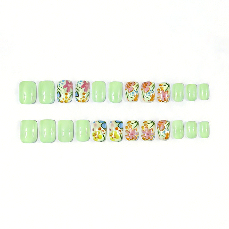 Floral Artistry Nail Design Kalsten