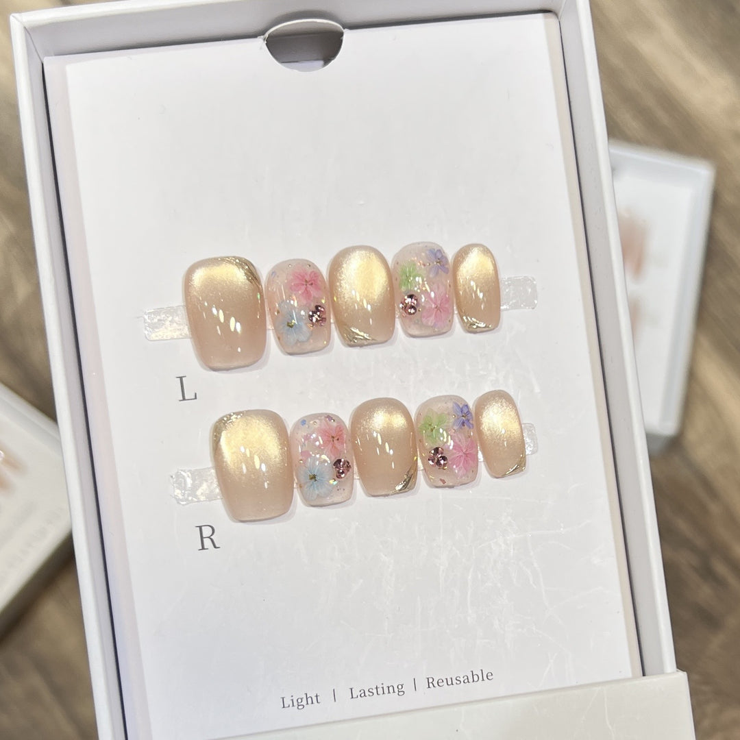 Artistic Floral-Design Press-On Nail Set Kalsten