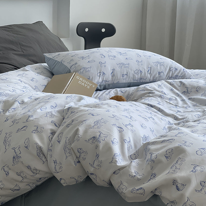 Fine cotton percale duvet cover set with sketchy cat print and hotel closure